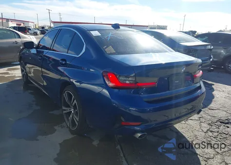 2022 BMW 330I z USA, uszkodzony, nr VIN 3MW5R1J00N8C31880